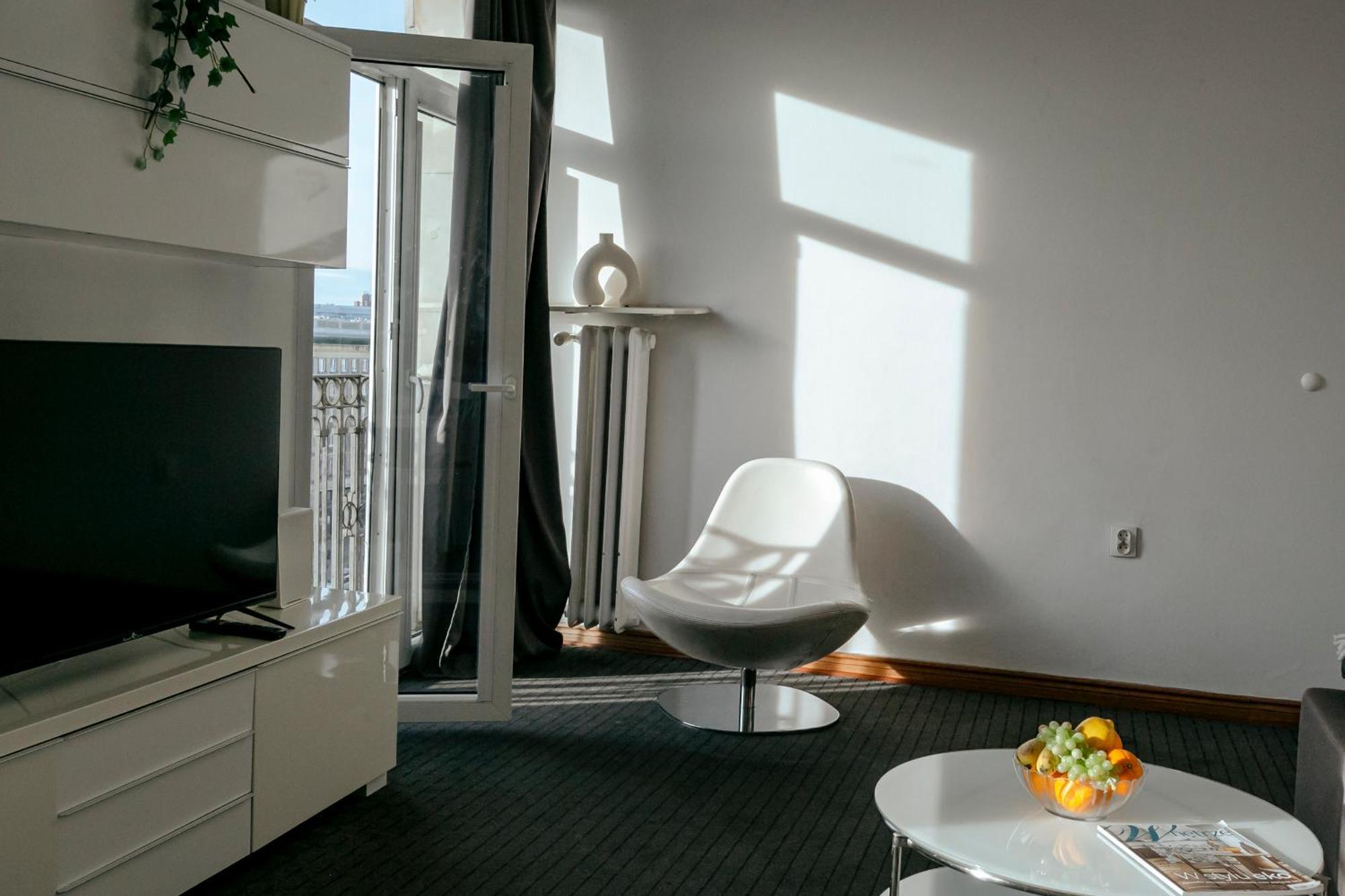 Apartmán Plac Konstytucji 6 Orange - Dla 4 Osob - Bezplatny Parking - Free Parking - Piekny Widok Na Panorame Warszawy Varšava