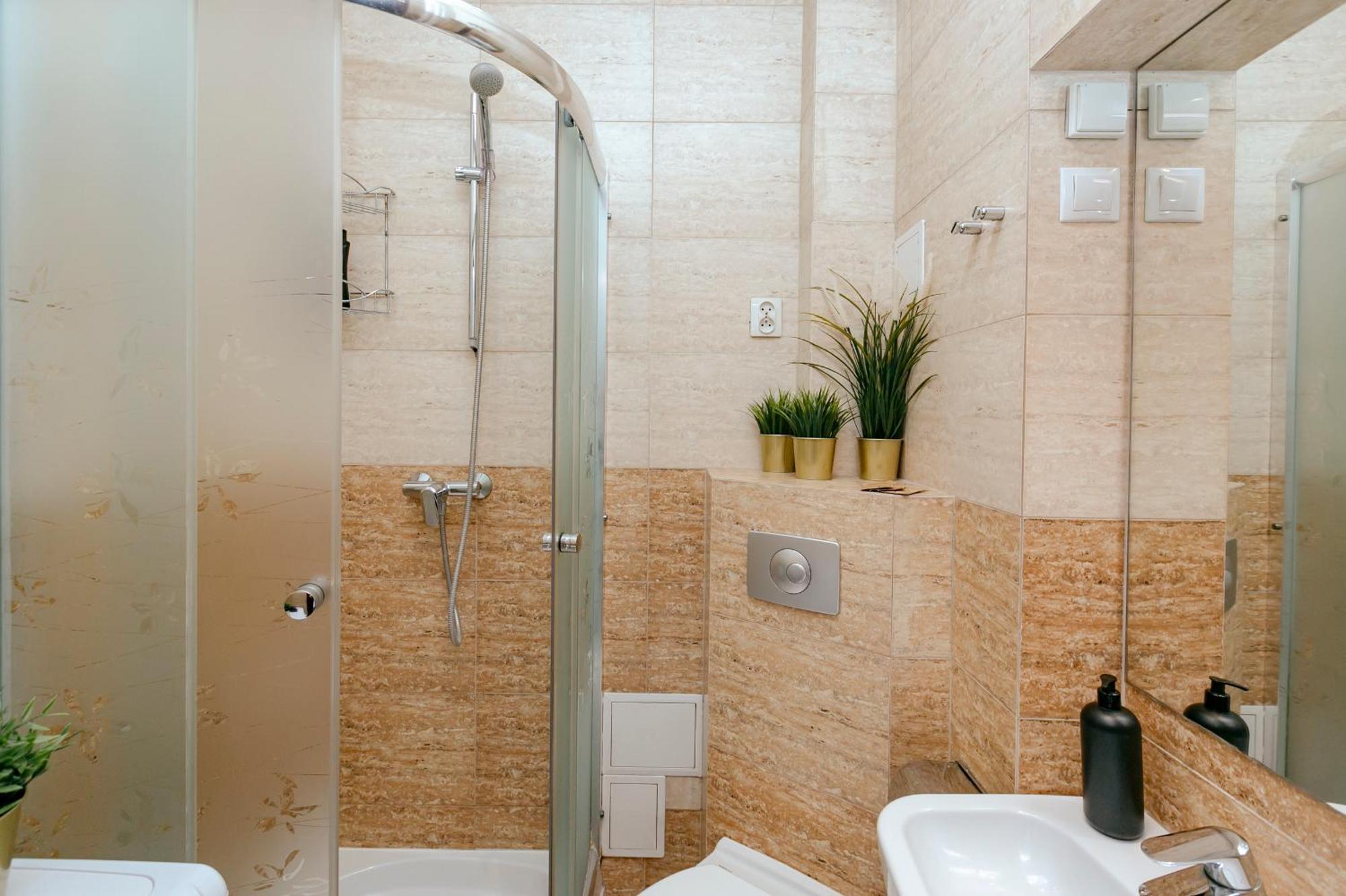 Apartment Plac Konstytucji 6 Orange: Panorama With Free Parking Warsaw