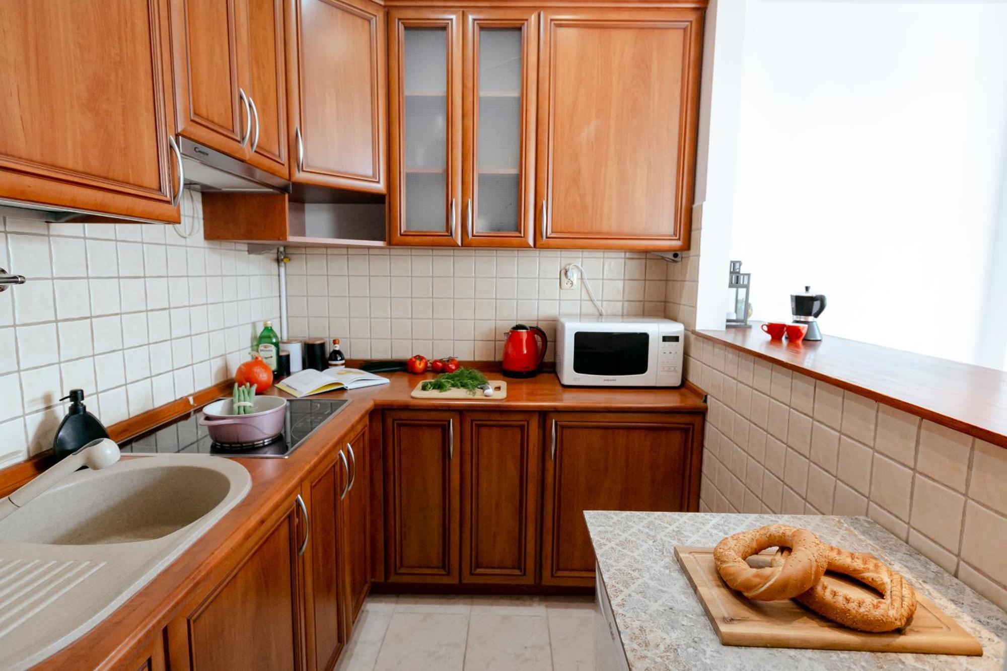 Plac Konstytucji 6 Orange - Dla 4 Osob - Bezplatny Parking - Free Parking - Piekny Widok Na Panorame Warszawy Apartmán *